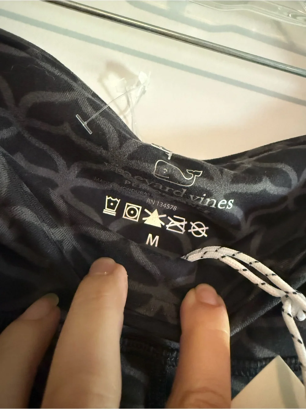 Vineyard Vines athlethic Black Patterned Leggings